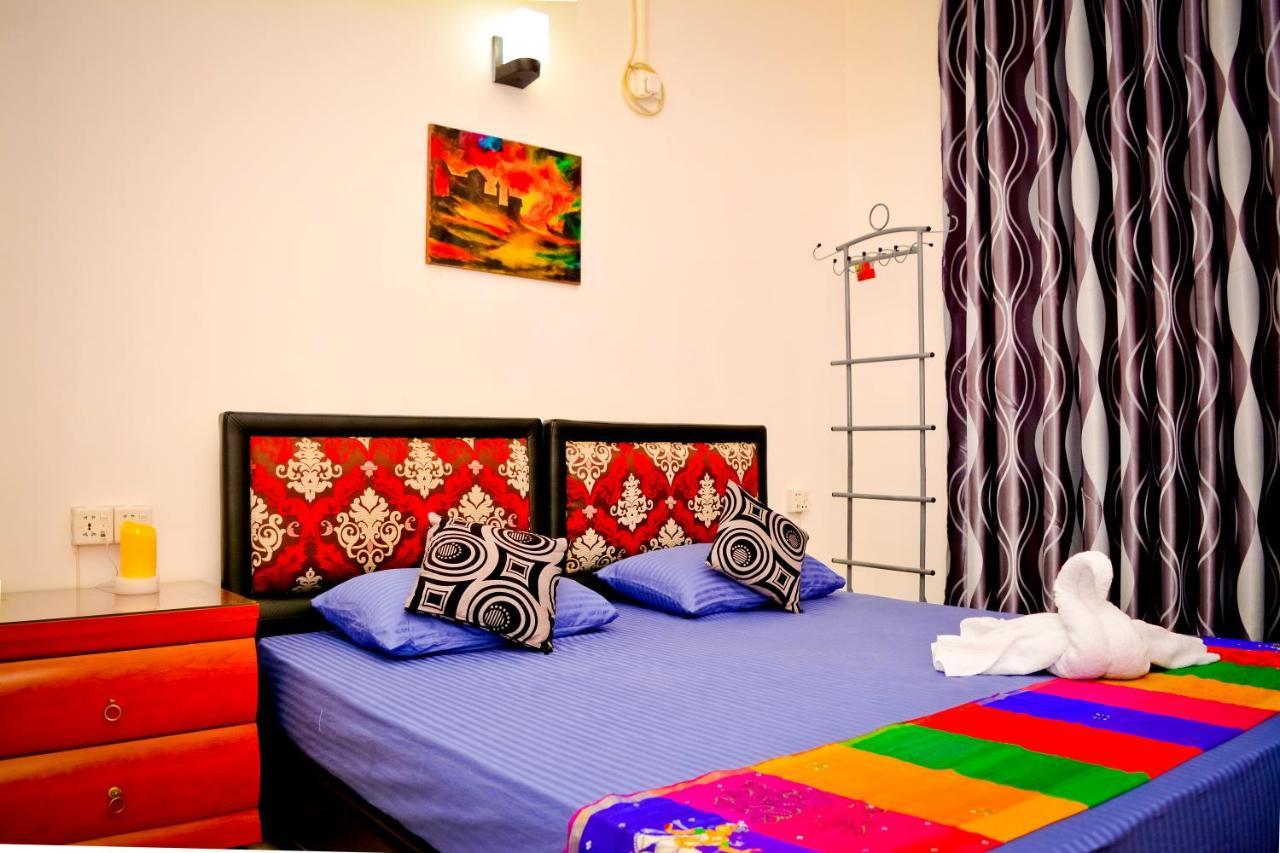Yoyo Airport Hostel ネゴンボ エクステリア 写真