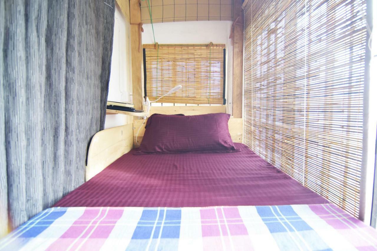 Yoyo Airport Hostel ネゴンボ エクステリア 写真