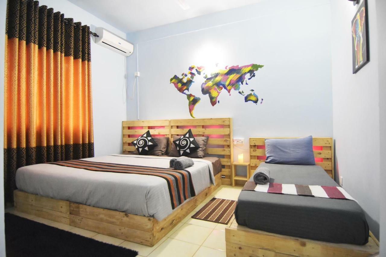 Yoyo Airport Hostel ネゴンボ エクステリア 写真